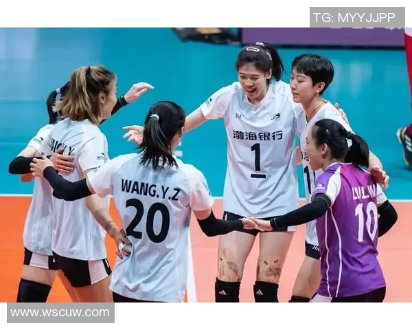 女排世俱杯小组赛精彩回顾各队表现亮眼争夺激烈 女排世俱杯小组赛精彩回顾各队表现亮眼争夺激烈