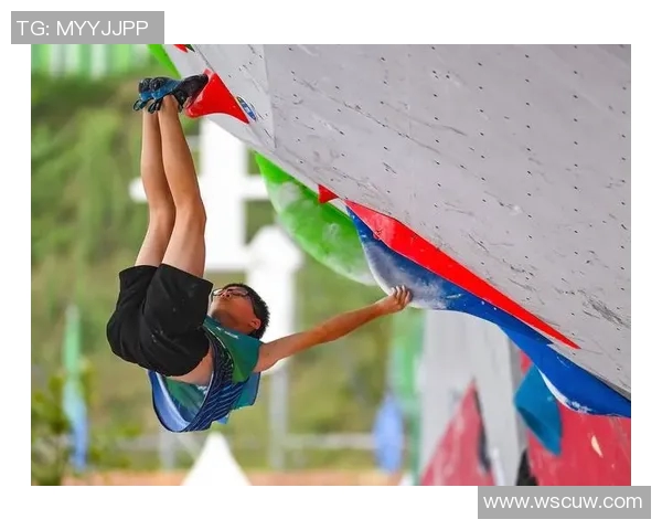 攀岩世锦赛难度赛精彩回顾选手表现与赛事亮点全解析 攀岩世锦赛难度赛精彩回顾选手表现与赛事亮点全解析